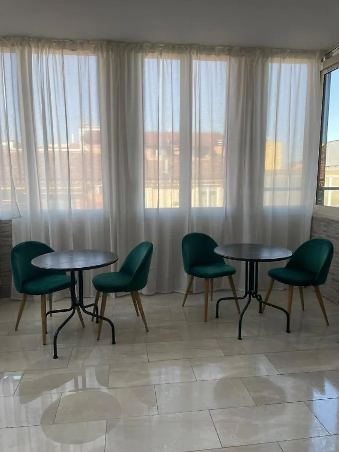 Hotel Terrazza Magenta Rome 0*,  Italy